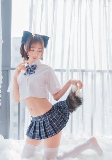 国产日韩欧美大b_BD国语超清在线观看