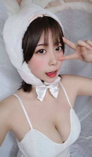 日韩精品无码人妻久久_BD完整在线观看